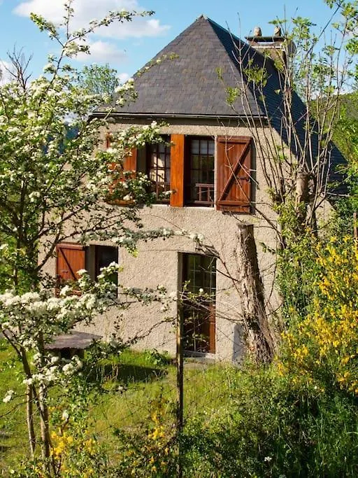 Ferienhaus Maison Avec Vue Sur La Montagne Les Circaetes Bourisp Frankreich